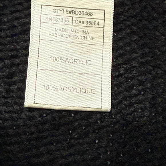 BB Dakota Gold Crew Neck Sweater - Picture 9 of 9